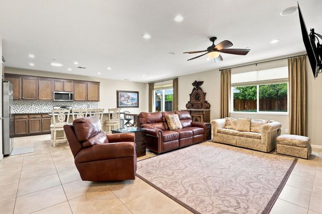 9531 Rodeo Drive, Gilroy, CA 95020
