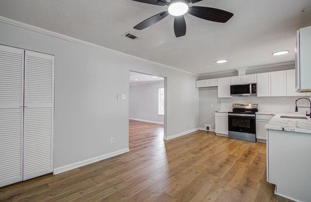 16527 Quail Dale Drive, Houston, TX 77489