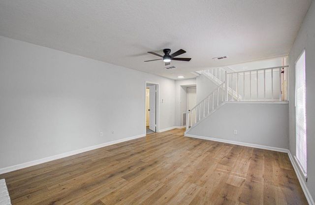 16527 Quail Dale Drive, Houston, TX 77489