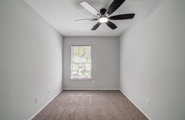 16527 Quail Dale Drive, Houston, TX 77489