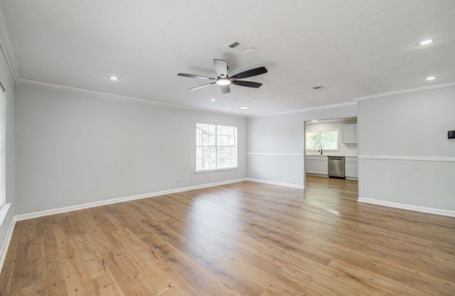 16527 Quail Dale Drive, Houston, TX 77489