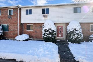 39 Bishop Dr 39, Framingham, MA 01702