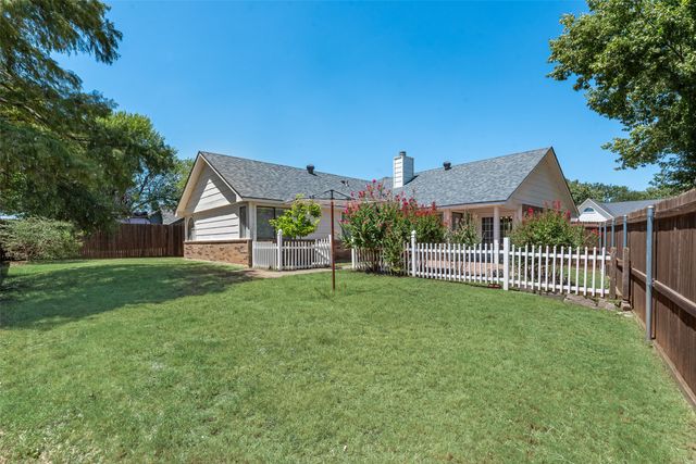 3305 Fairview Drive, Corinth, TX 76210