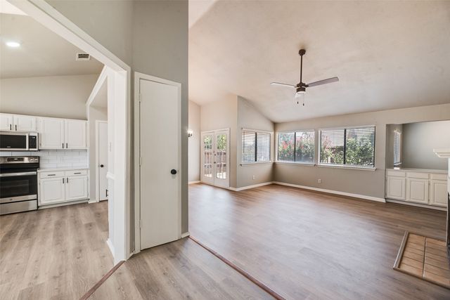 3305 Fairview Drive, Corinth, TX 76210