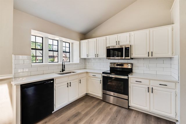 3305 Fairview Drive, Corinth, TX 76210