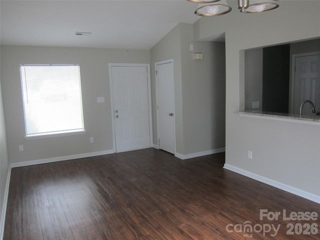 5008 Aberdun Court, Charlotte, NC 28215