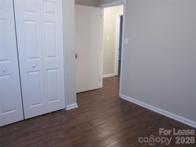 5008 Aberdun Court, Charlotte, NC 28215