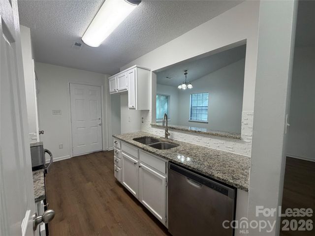 5008 Aberdun Court, Charlotte, NC 28215