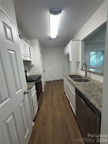 5008 Aberdun Court, Charlotte, NC 28215