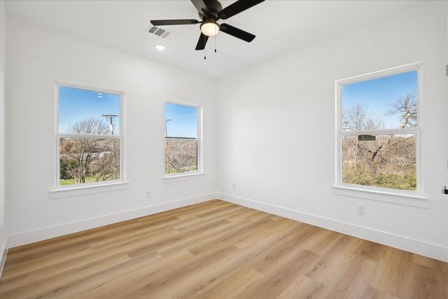 3060 Hardy Street, Fort Worth, TX 76106