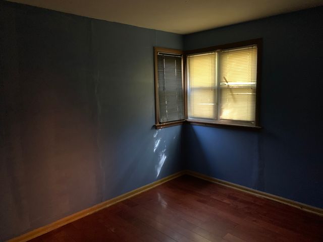 9231 S Woodlawn Avenue, Chicago, IL 60619