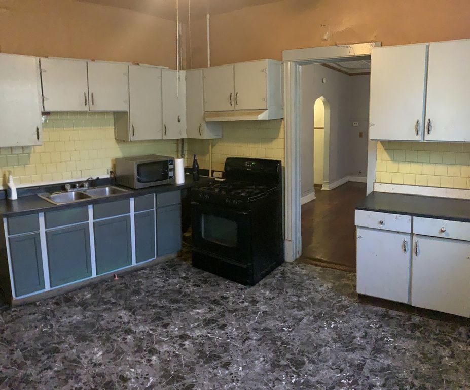 9231 S Woodlawn Avenue, Chicago, IL 60619 — photo 4