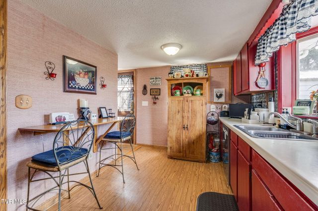 1138 East Main Street, Jonesborough, TN 37659