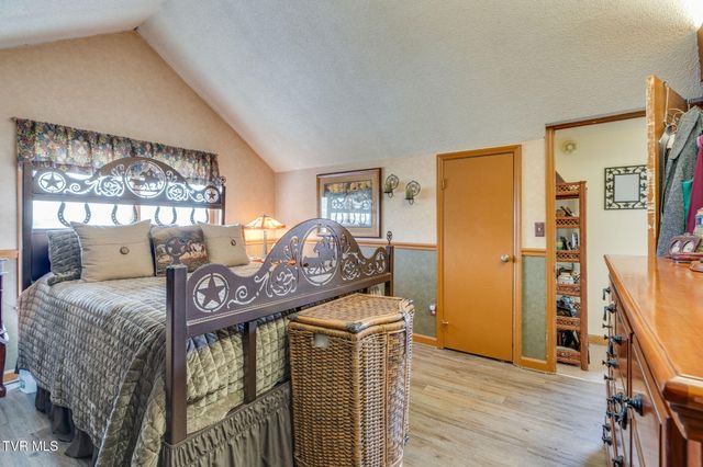 1138 East Main Street, Jonesborough, TN 37659