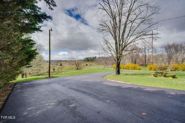 1138 East Main Street, Jonesborough, TN 37659