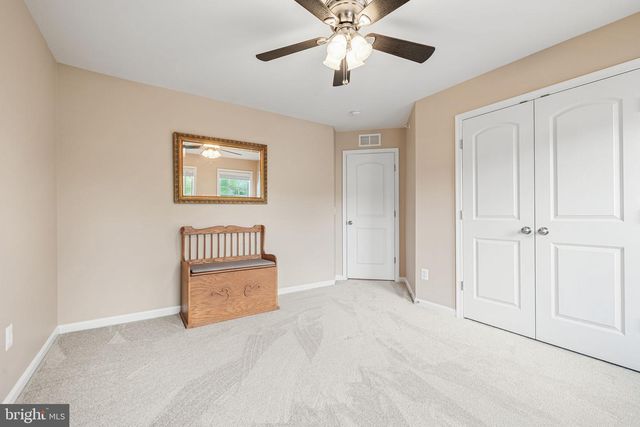 5696 LIBERTY MANOR CIR, Woodbridge, VA 22193