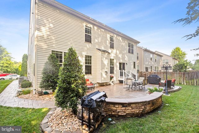 5696 LIBERTY MANOR CIR, Woodbridge, VA 22193