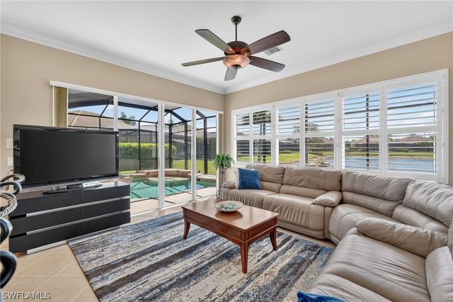 6184 Bunker PL, Naples, FL 34113