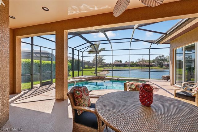 6184 Bunker PL, Naples, FL 34113