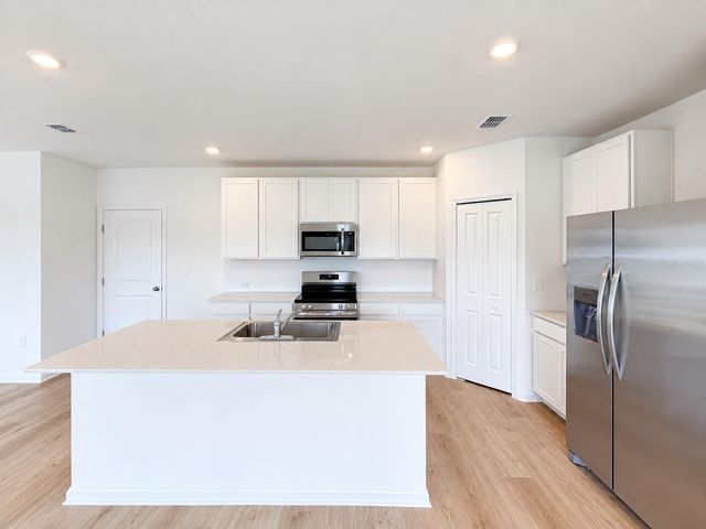 6221 BOTTICELLA BOULEVARD, Winter Haven, FL 33884