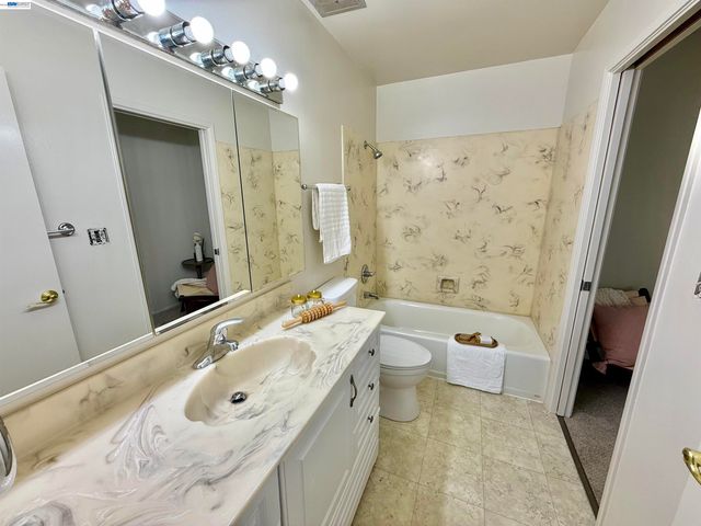 755 Pine St, Livermore, CA 94551