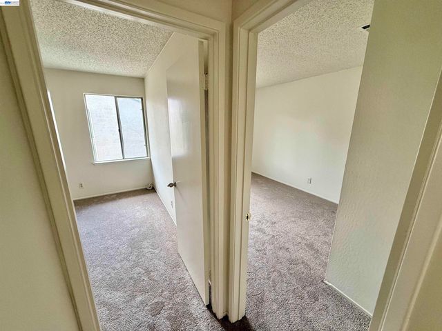 755 Pine St, Livermore, CA 94551