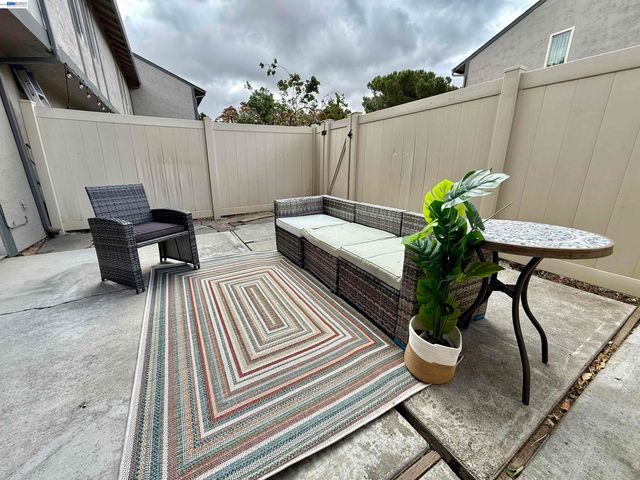 755 Pine St, Livermore, CA 94551