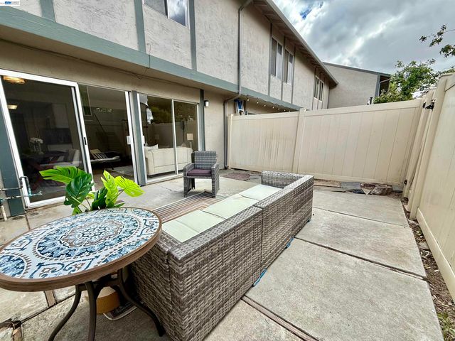 755 Pine St, Livermore, CA 94551
