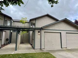 755 Pine St, Livermore, CA 94551