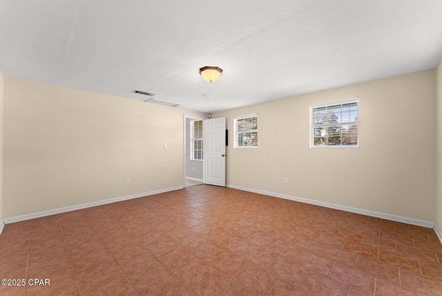 907 Kentucky Avenue, Lynn Haven, FL 32444