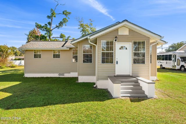 907 Kentucky Avenue, Lynn Haven, FL 32444