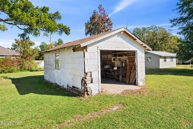 907 Kentucky Avenue, Lynn Haven, FL 32444