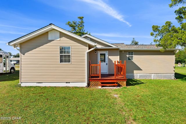 907 Kentucky Avenue, Lynn Haven, FL 32444