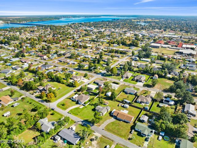 907 Kentucky Avenue, Lynn Haven, FL 32444