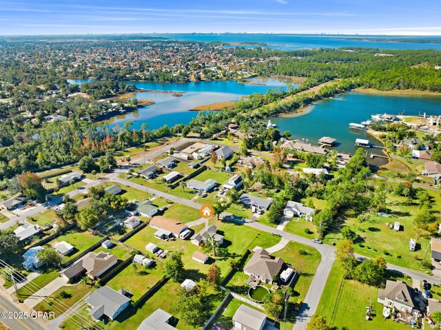 907 Kentucky Avenue, Lynn Haven, FL 32444