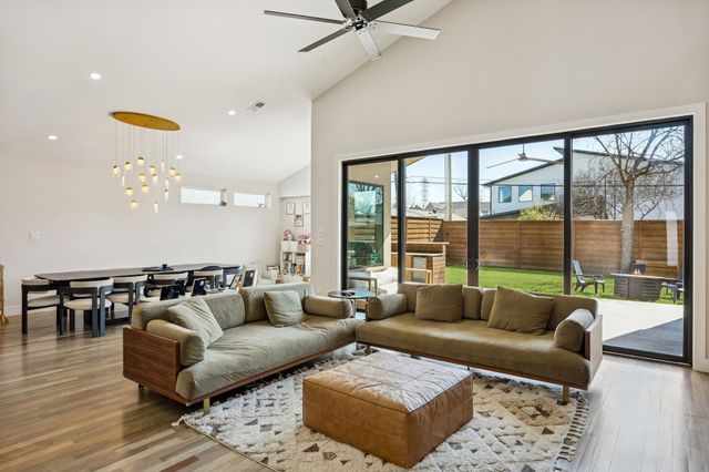 3822 Durango Drive, Dallas, TX 75220