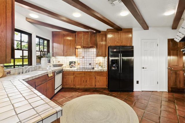 5957 Sarah Ct, Carmichael, CA 95608