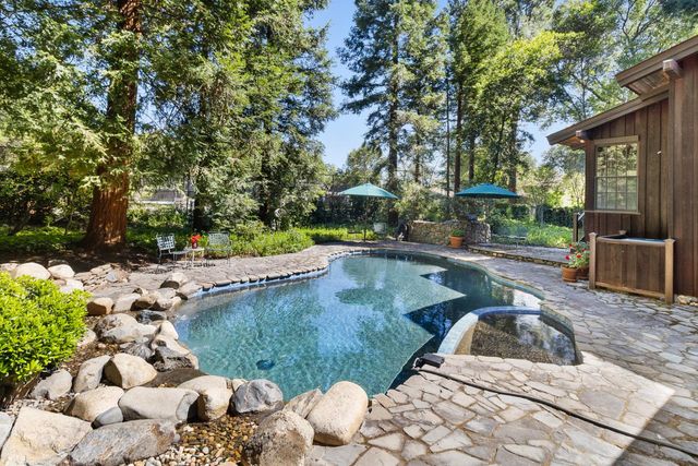 5957 Sarah Ct, Carmichael, CA 95608