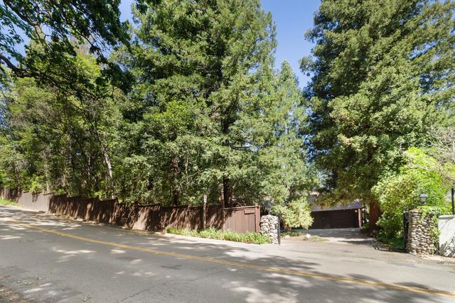 5957 Sarah Ct, Carmichael, CA 95608