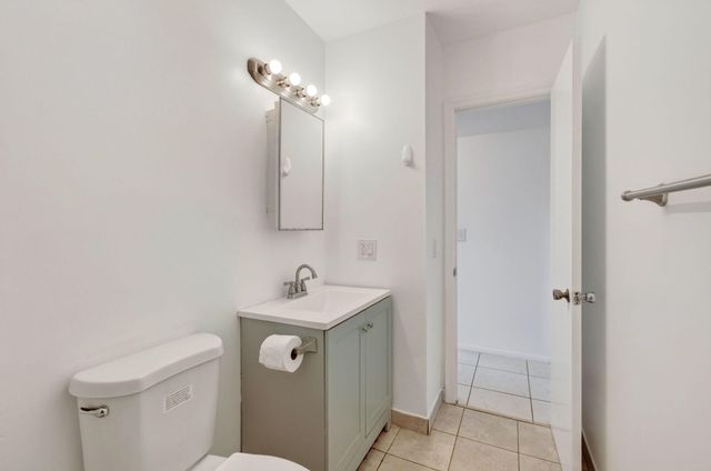 500 SW 2nd Avenue 211, Boca Raton, FL 33432
