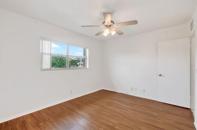 500 SW 2nd Avenue 211, Boca Raton, FL 33432