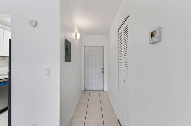 500 SW 2nd Avenue 211, Boca Raton, FL 33432