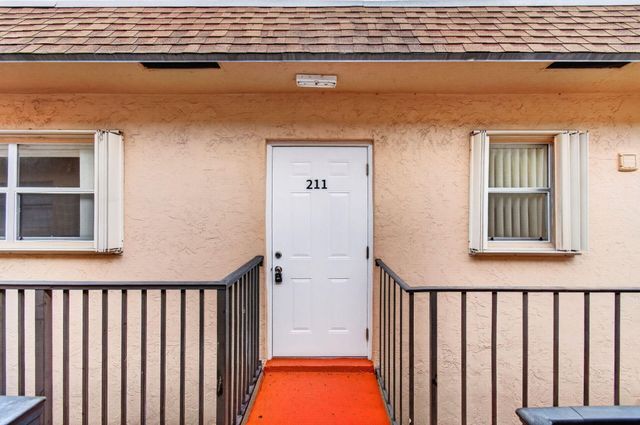 500 SW 2nd Avenue 211, Boca Raton, FL 33432