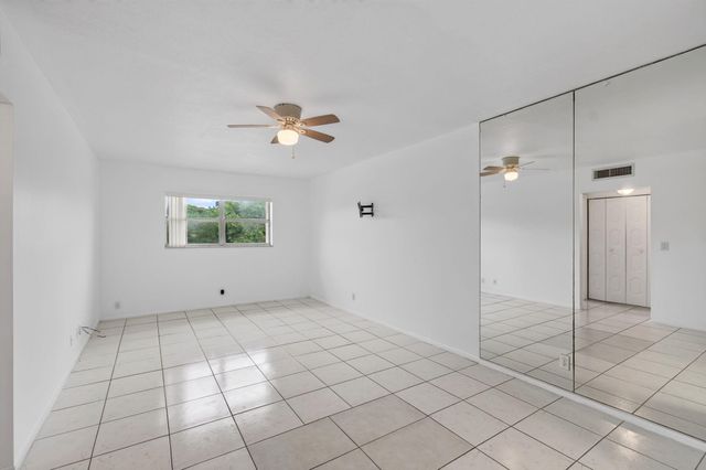 500 SW 2nd Avenue 211, Boca Raton, FL 33432