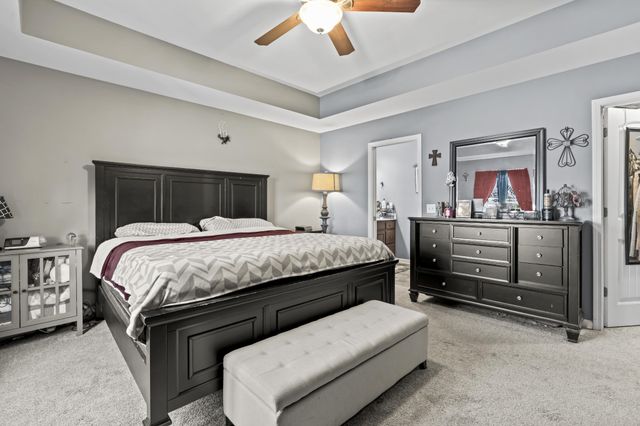 1810 Holland Rd, Lafayette, TN 37083