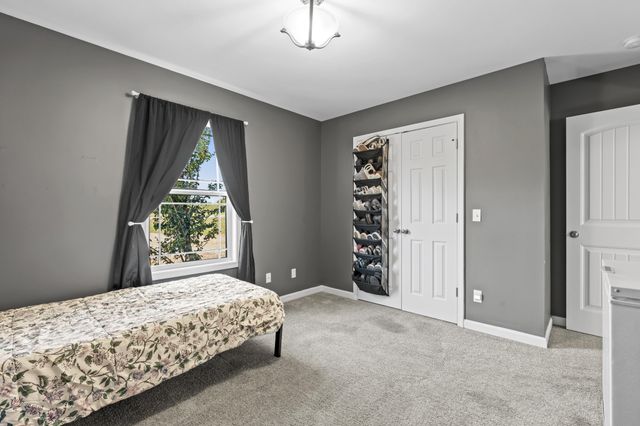 1810 Holland Rd, Lafayette, TN 37083