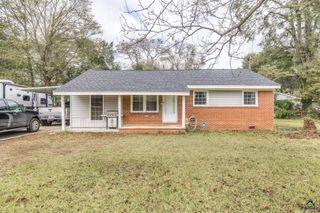 100 Ravenwood Way, Warner Robins, GA 31093