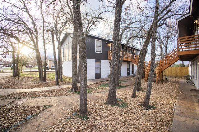 706, 708, 800 Navidad, Bryan, TX 77801