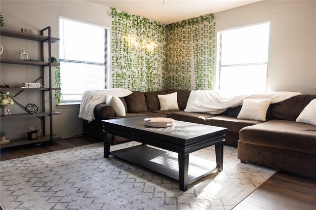 706, 708, 800 Navidad, Bryan, TX 77801