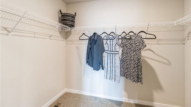 1012 NE Deerfield Drive, Ankeny, IA 50021